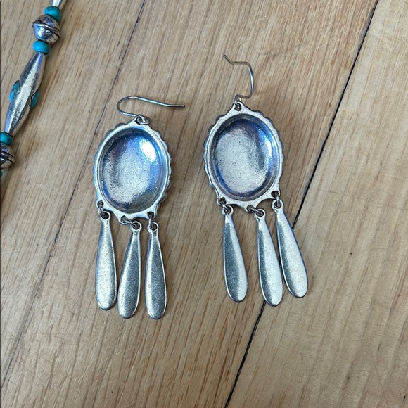 Silver and Blue Jewelry Set - Picture 5 of 5